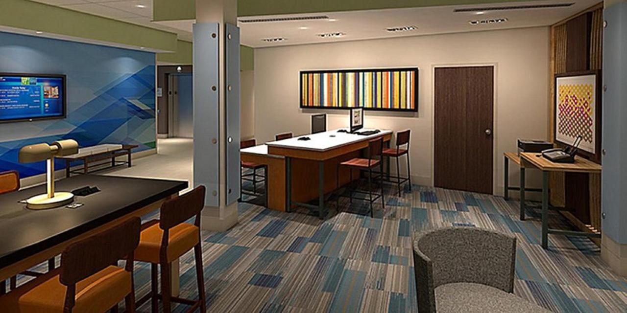 Holiday Inn Express & Suites - Goodland I-70 By Ihg Εξωτερικό φωτογραφία
