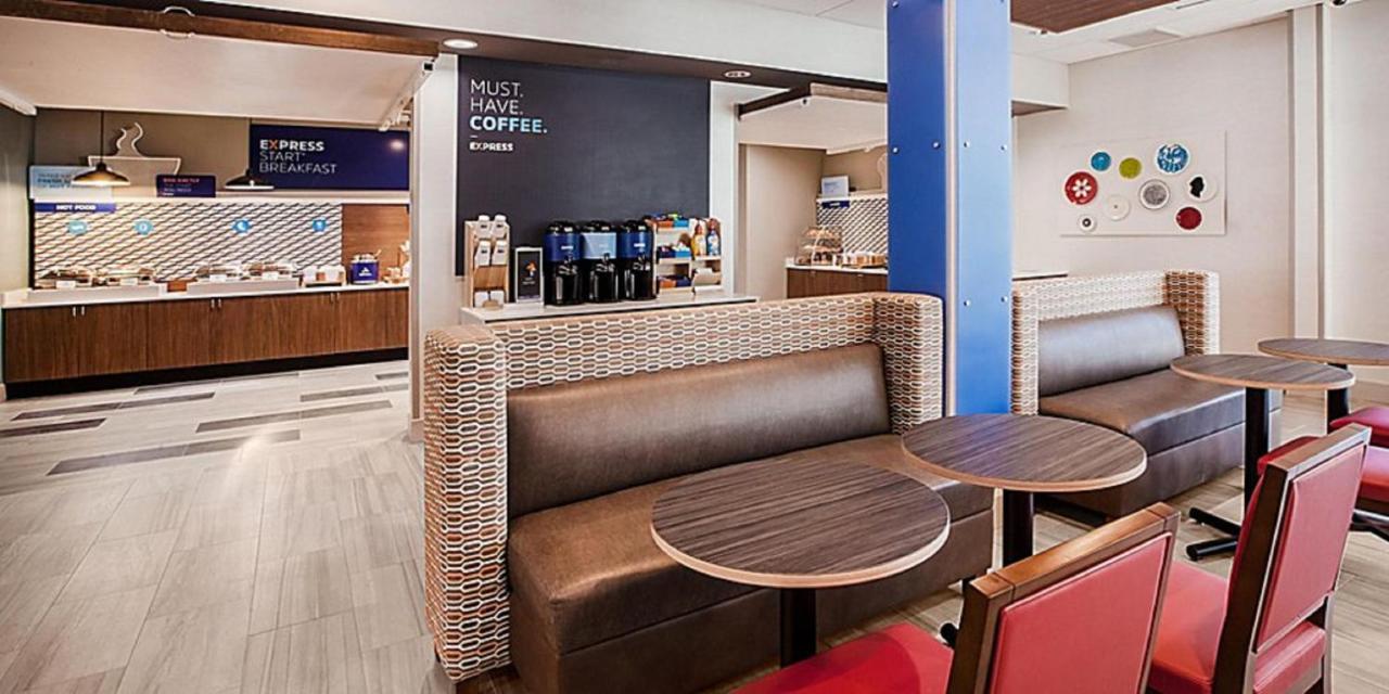 Holiday Inn Express & Suites - Goodland I-70 By Ihg Εξωτερικό φωτογραφία