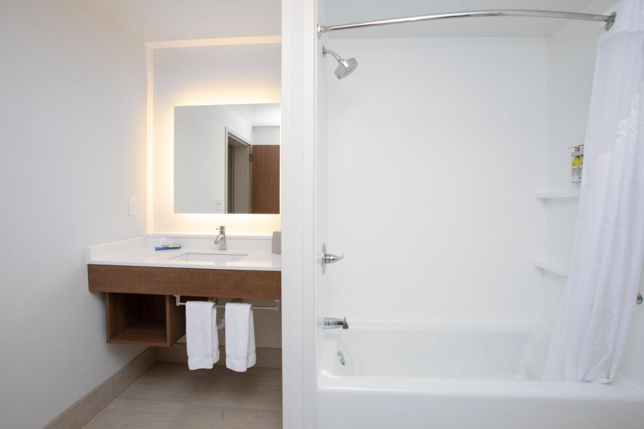 Holiday Inn Express & Suites - Goodland I-70 By Ihg Εξωτερικό φωτογραφία