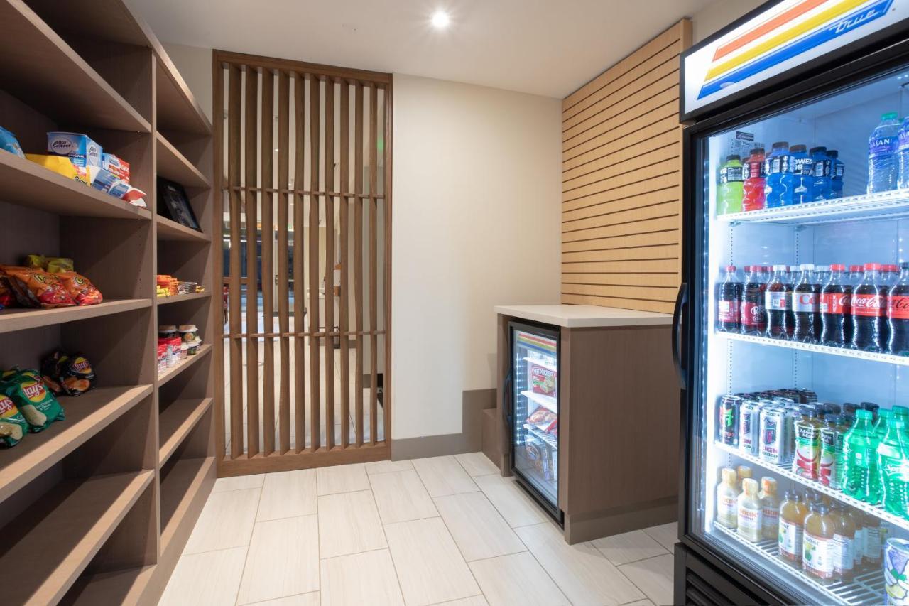 Holiday Inn Express & Suites - Goodland I-70 By Ihg Εξωτερικό φωτογραφία