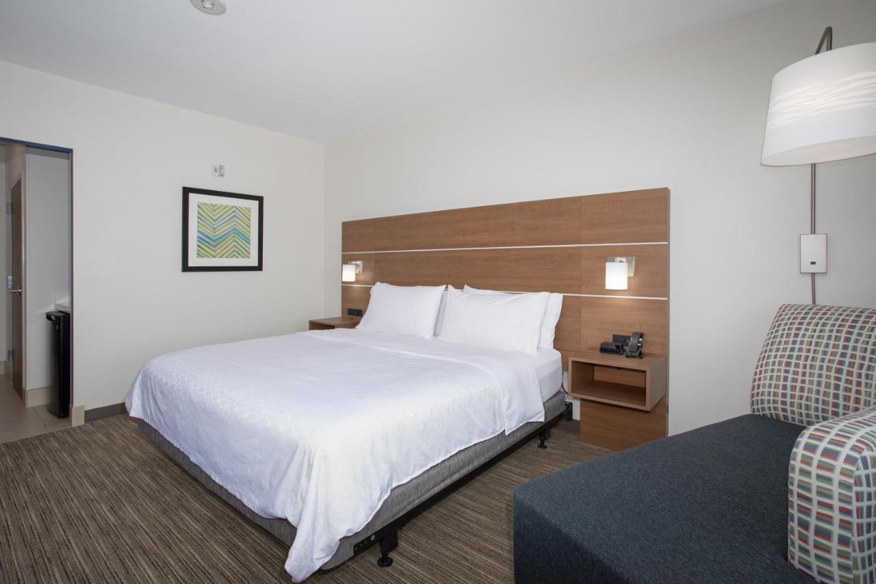 Holiday Inn Express & Suites - Goodland I-70 By Ihg Εξωτερικό φωτογραφία
