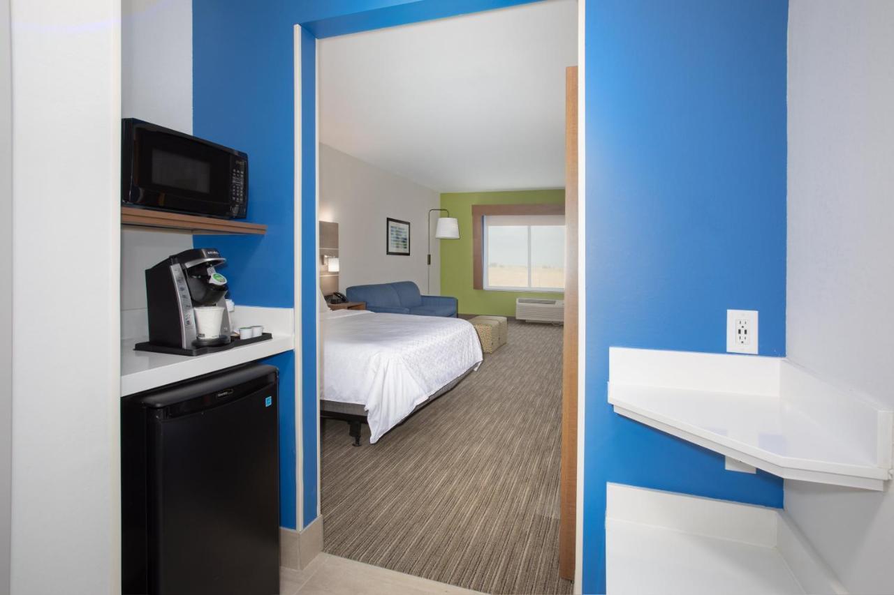 Holiday Inn Express & Suites - Goodland I-70 By Ihg Εξωτερικό φωτογραφία