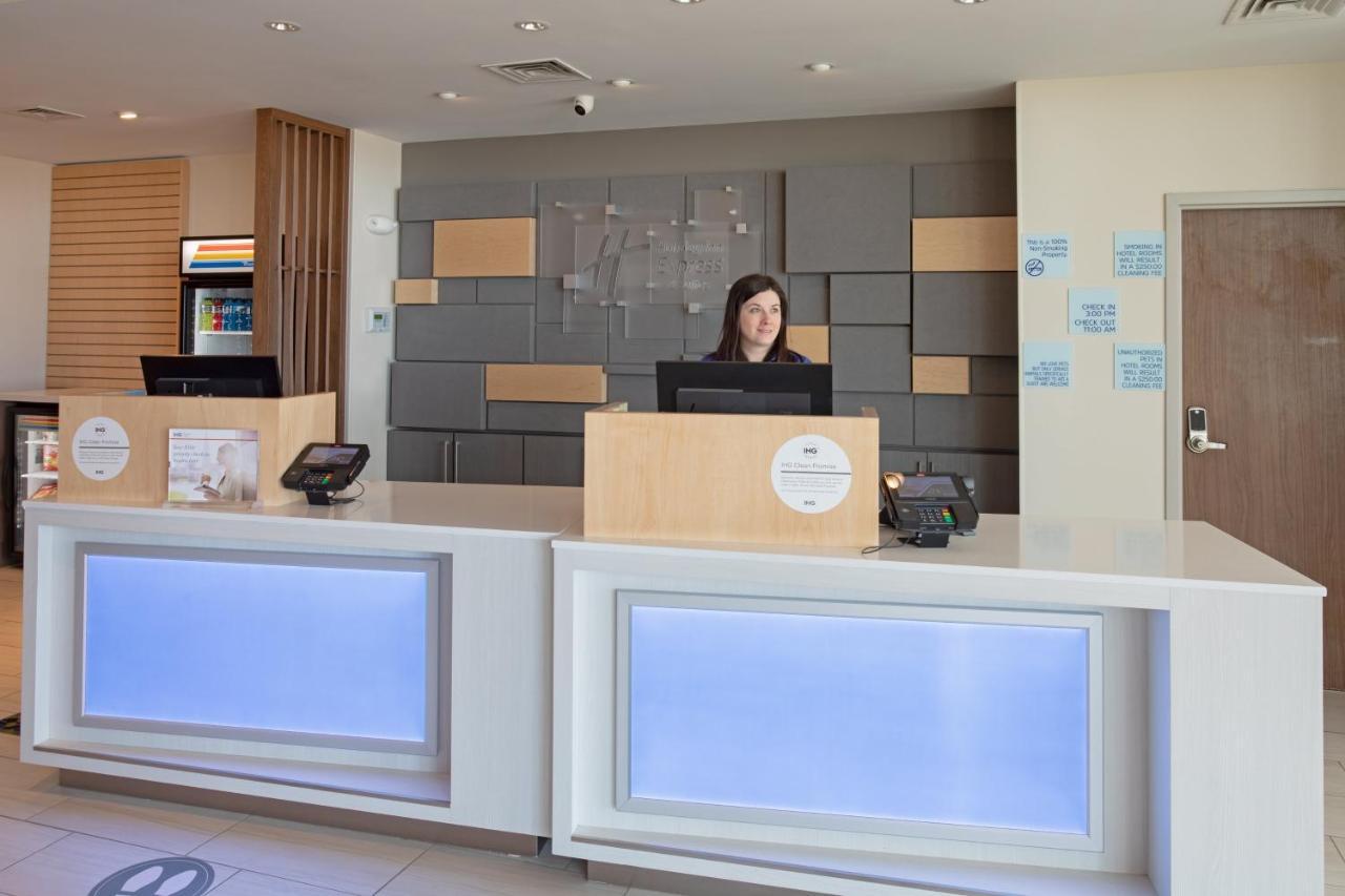 Holiday Inn Express & Suites - Goodland I-70 By Ihg Εξωτερικό φωτογραφία