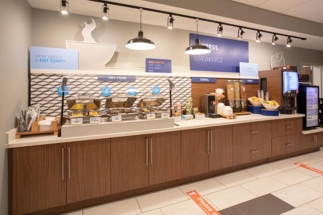 Holiday Inn Express & Suites - Goodland I-70 By Ihg Εξωτερικό φωτογραφία