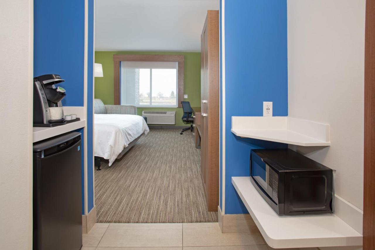 Holiday Inn Express & Suites - Goodland I-70 By Ihg Εξωτερικό φωτογραφία